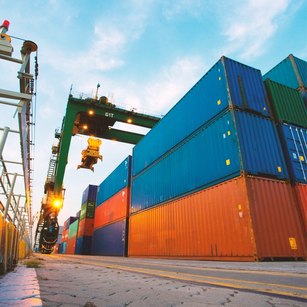 port loading container shipping china